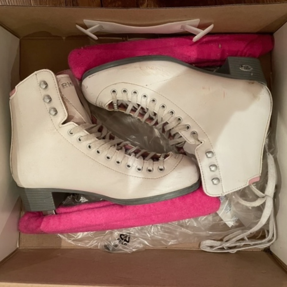 Riedell Pearl Ice Skates Size 8